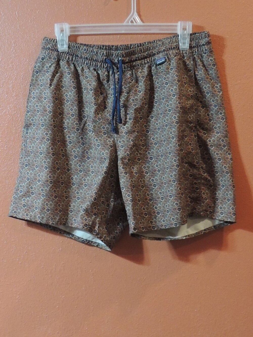 Patagonia Shorts Men Medium Draw String Pockets Outdoor Beach Shorts